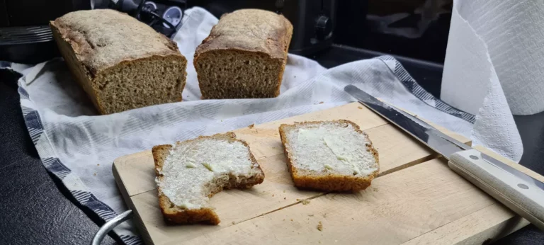 Chleb pszenno żytni na zakwasie (1)